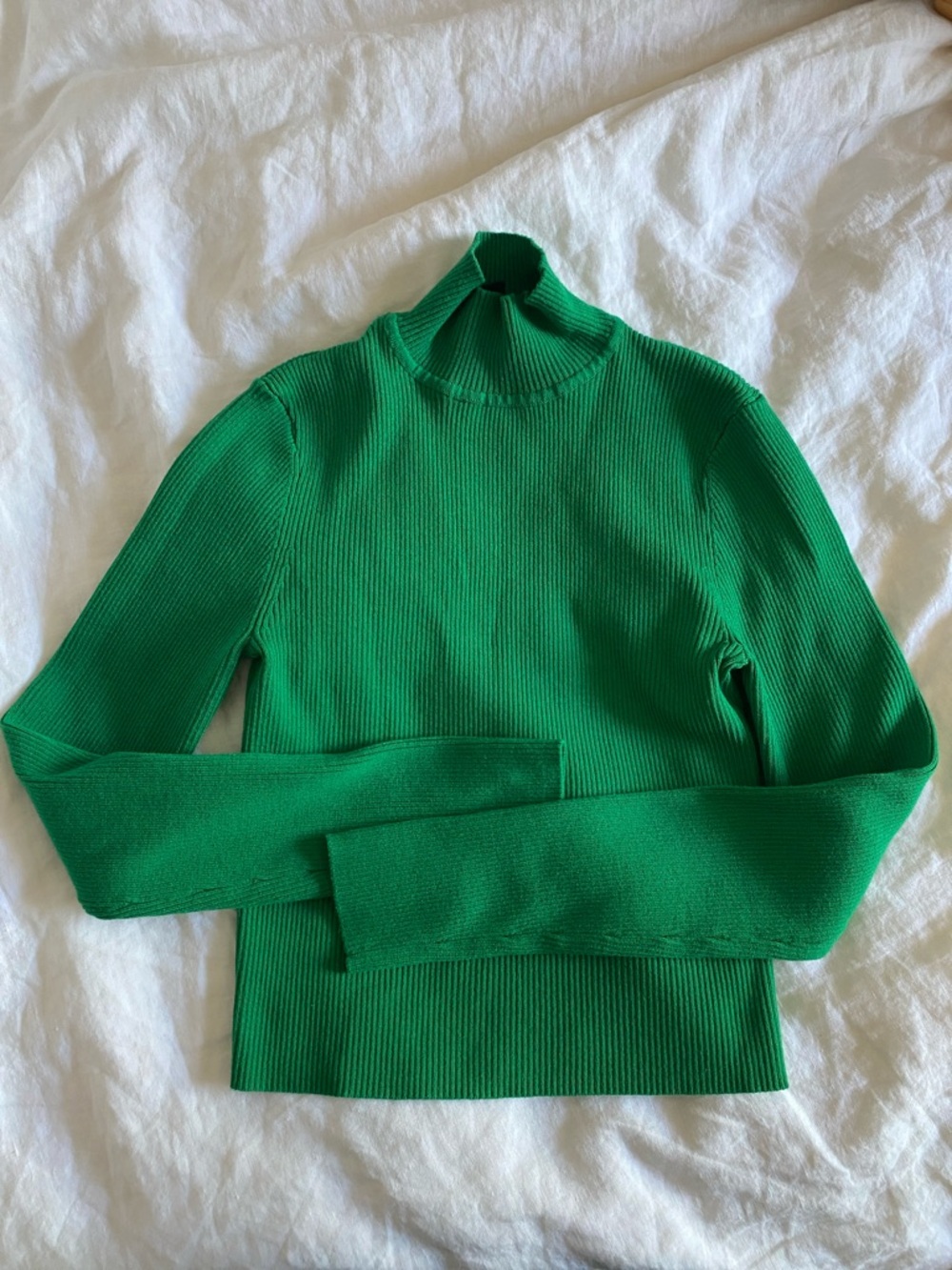 H&M Emerald Green Ribbed Mock Neck Long Sleeve Shirt